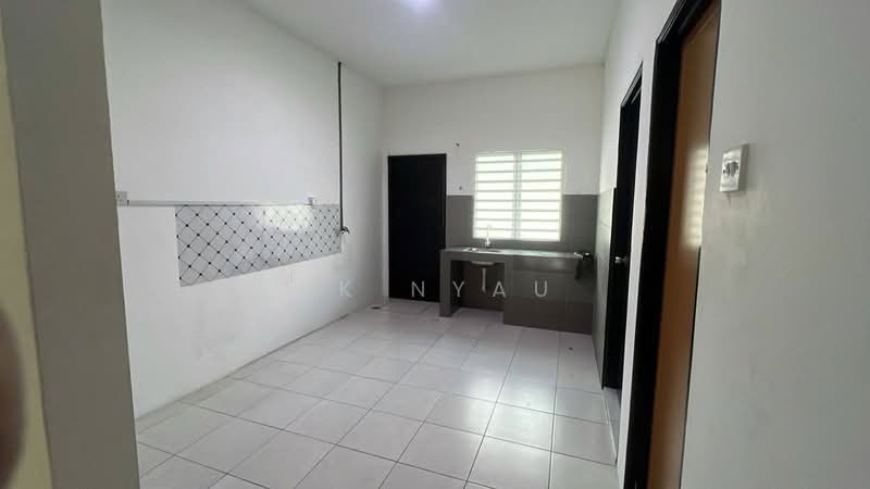 1-storey Terraced House for Sale in Ipoh (Perak) - Ck Nyau - Kitchen - PropertyGuru.com.my