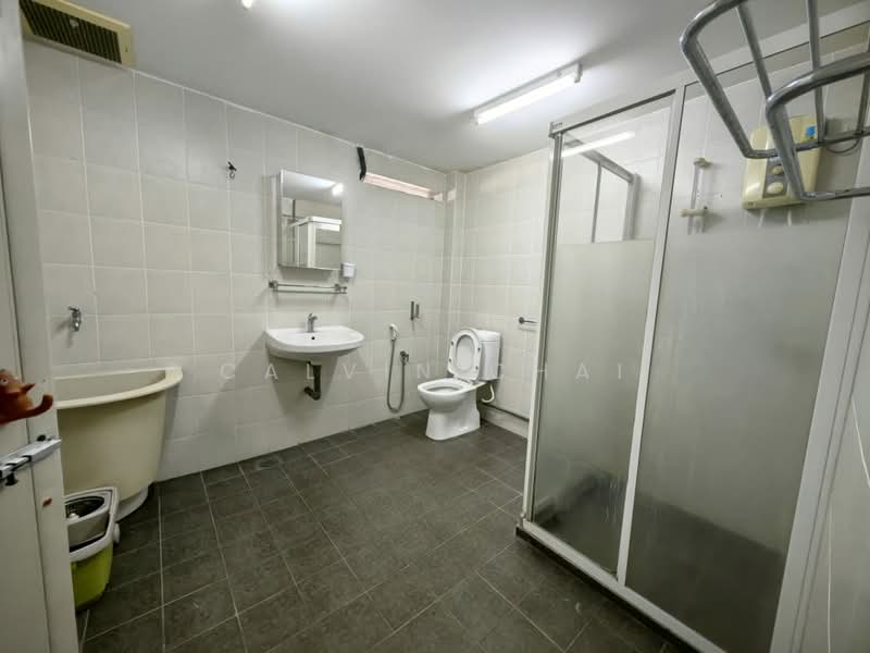 1-storey Terraced House for Rent in Ipoh Garden (Ipoh) - Calvin Chai - Bathroom - PropertyGuru.com.my