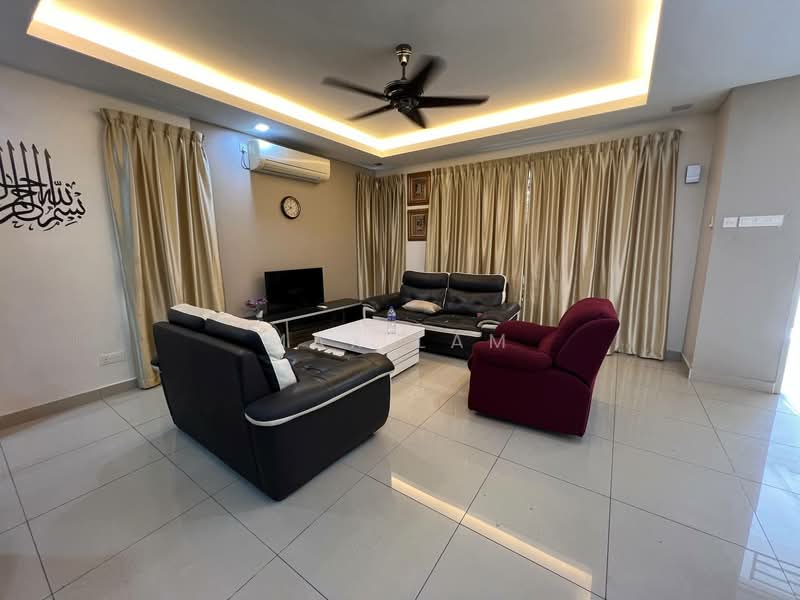 Cluster House for Sale in Taman Sierra Perdana (Masai) - Max Lam - Living Room - PropertyGuru.com.my