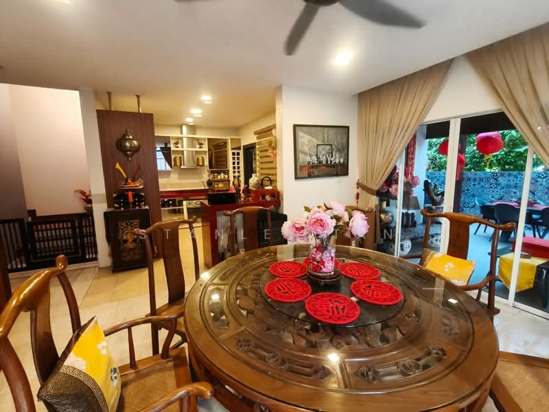 Semi-Detached House for Sale in Sierramas (Sungai Buloh) - Stanley Tan - Dining Room - PropertyGuru.com.my