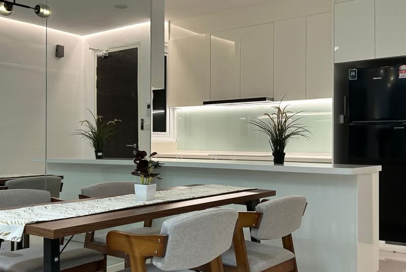 Service Residence for Rent at Met 1 Residences - CH Ng - Dining Room - PropertyGuru.com.my