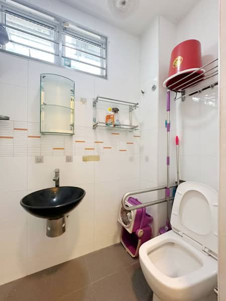 2-storey Terraced House for Sale in Skudai (Johor) - Sean Yeoh - Bathroom - PropertyGuru.com.my