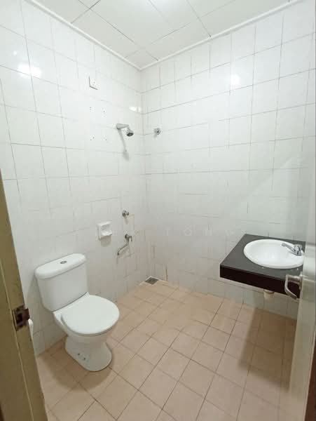 2-storey Terraced House for Sale in Alam Impian (Shah Alam) - Alex Tong - Bathroom - PropertyGuru.com.my