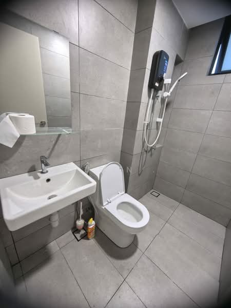 Service Residence for Rent at Vivo Executive Apartment - Yusen . - Bathroom - PropertyGuru.com.my