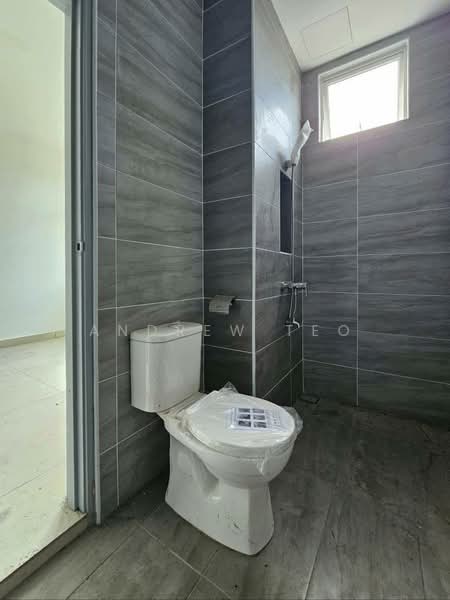 Cluster House for Sale in Skudai (Johor) - Andrew Teo - Bathroom - PropertyGuru.com.my