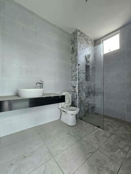 Cluster House for Sale in Skudai (Johor) - Andrew Teo - Bathroom - PropertyGuru.com.my