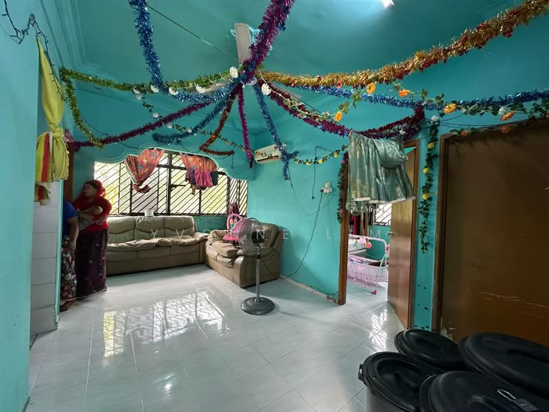 Flat for Sale at Flat Taman Perling - Yvonne Lim - Living Room - PropertyGuru.com.my