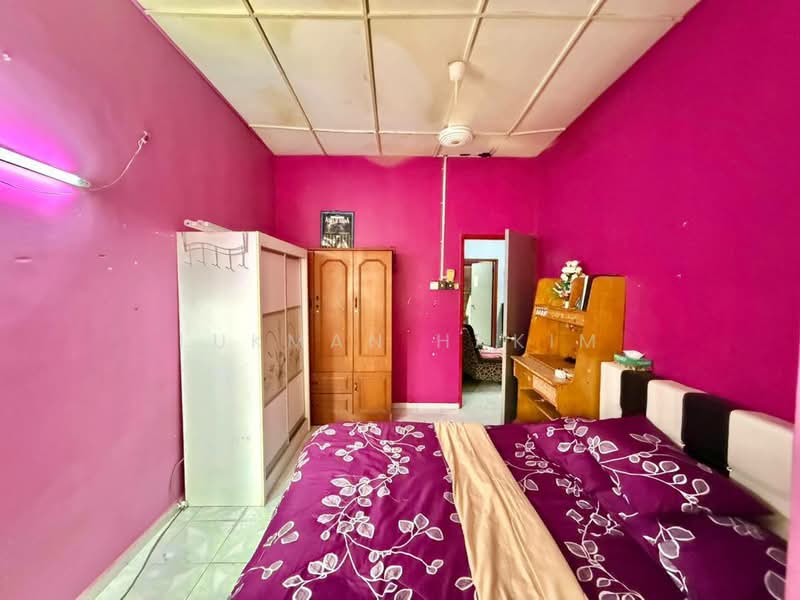 Seksyen 4 Bandar Baru Bangi untuk Untuk Dijual - RM 490,000, Feb 2026 - Bedroom - PropertyGuru.com.my