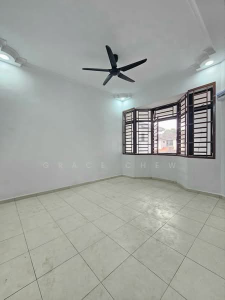 2-storey Terraced House for Sale in Taman Johor Jaya (Johor Bahru) - Grace Chew - Interior - PropertyGuru.com.my