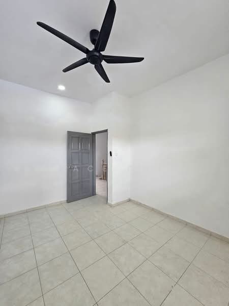 2-storey Terraced House for Sale in Taman Johor Jaya (Johor Bahru) - Grace Chew - Interior - PropertyGuru.com.my