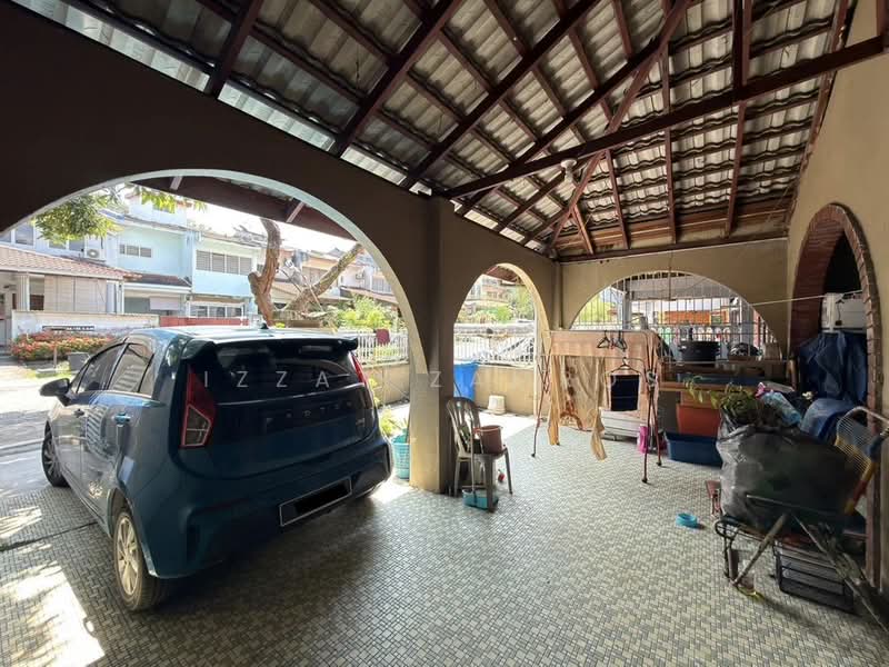 2-storey Terraced House for Sale in Seksyen 11 (Shah Alam) - Izzat Zamros - Exterior - PropertyGuru.com.my