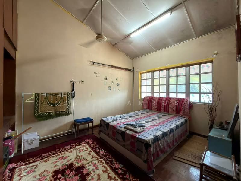 2-storey Terraced House for Sale in Seksyen 11 (Shah Alam) - Izzat Zamros - Bedroom - PropertyGuru.com.my