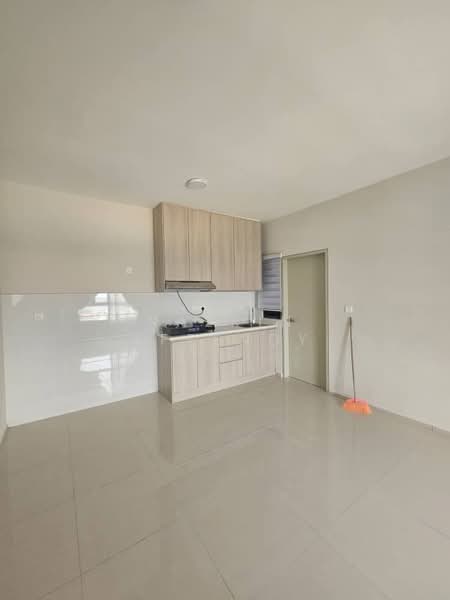 Kampung Melayu Subang untuk Untuk Disewa - RM 1,800 /bulan, Mac 2026 - Kitchen - PropertyGuru.com.my