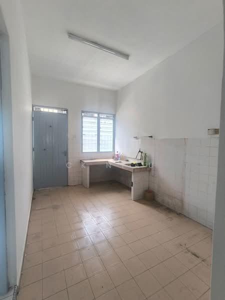 2-storey Terraced House for Sale in Ipoh (Perak) - Ck Nyau - Kitchen - PropertyGuru.com.my