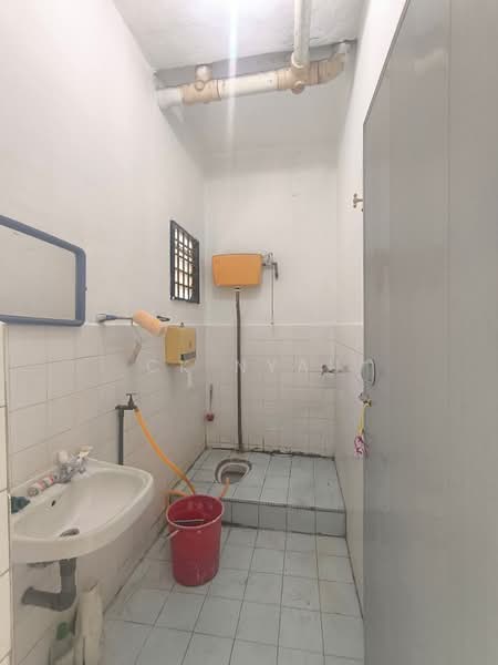 2-storey Terraced House for Sale in Ipoh (Perak) - Ck Nyau - Bathroom - PropertyGuru.com.my