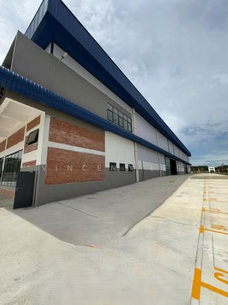 Kawasan Perindustrian Kundang Warehouse for Rent untuk Untuk Disewa - RM 134,108 /bulan, Feb 2026 - Exterior - PropertyGuru.com.my