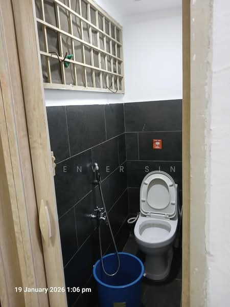 Shop for Rent in Taman Nirwana (Ampang) - Denver Sin - Bathroom - PropertyGuru.com.my