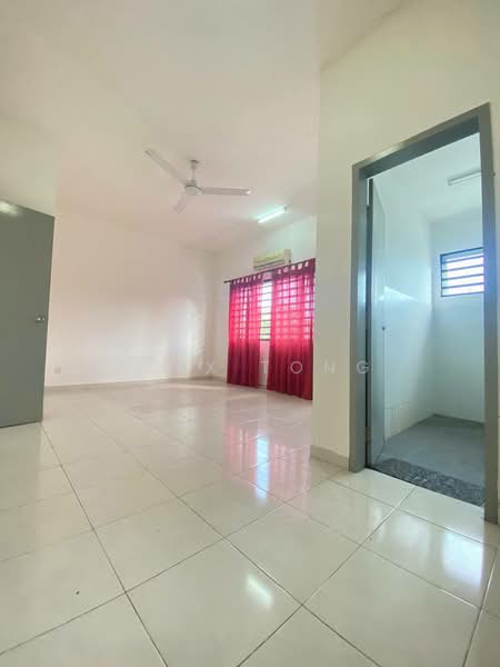 2-storey Terraced House for Sale in Kuala Selangor (Selangor) - Alex Tong - Living Room - PropertyGuru.com.my
