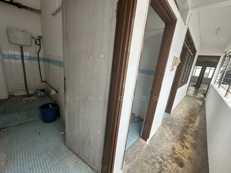 Retail Space for Sale in Senai (Johor) - John Choo - Bathroom - PropertyGuru.com.my