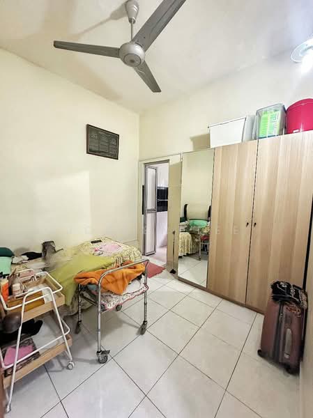 Mutiara Rini Jalan Bakti Corner Lot with Garden Double Storey untuk Untuk Dijual - RM 820,000, Apr 2026 - PropertyGuru.com.my