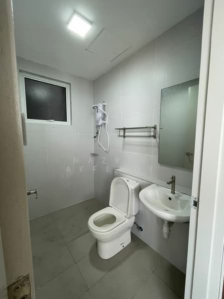 Apartment for Rent at Nadayu 801 - Nazrin Affendy - Bathroom - PropertyGuru.com.my