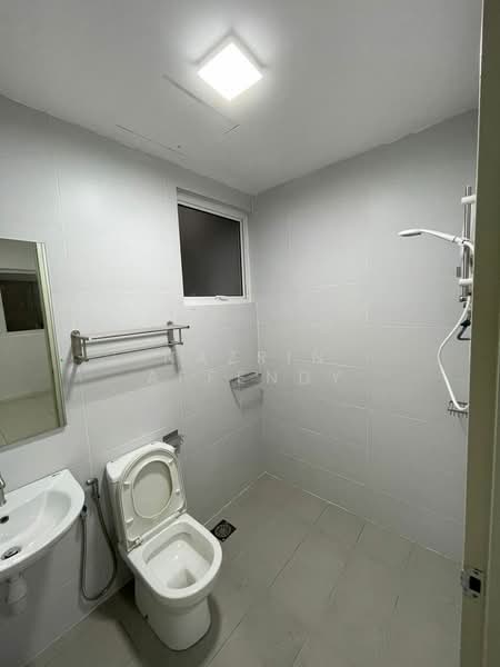 Apartment for Rent at Nadayu 801 - Nazrin Affendy - Bathroom - PropertyGuru.com.my
