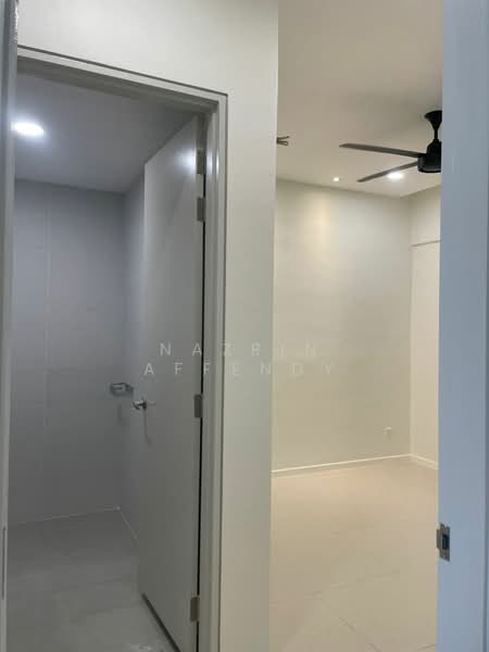 Apartment for Rent at Nadayu 801 - Nazrin Affendy - Bathroom - PropertyGuru.com.my