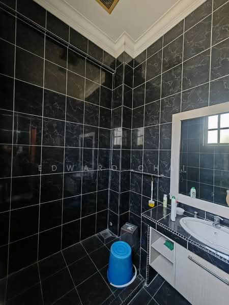 Bungalow for Sale in Sepang (Selangor) - Edward Chai - Bathroom - PropertyGuru.com.my