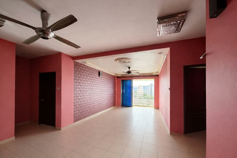 Condominium for Sale at Platinum Lake PV 10 - Shasha . - Living Room - PropertyGuru.com.my