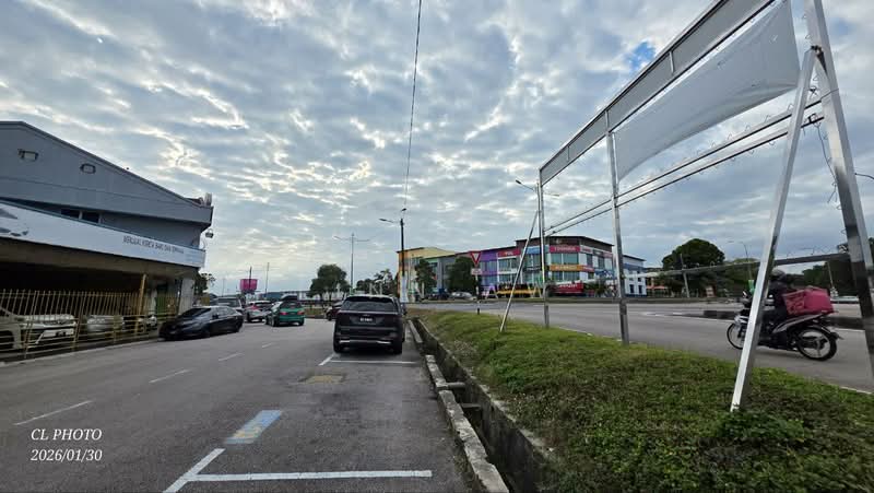 Shop for Rent in Taman Universiti (Skudai) - Finn Aw - Exterior - PropertyGuru.com.my
