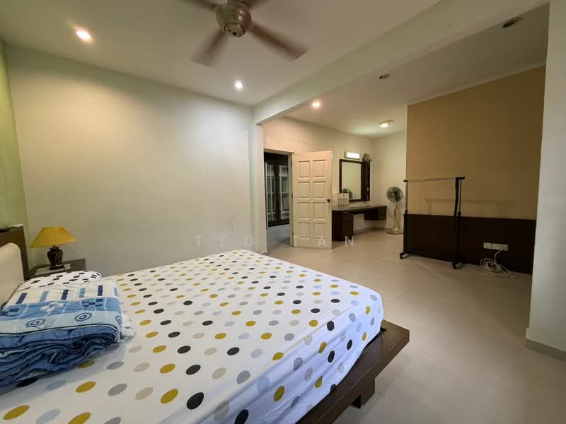 Semi-Detached House for Sale in Desa Ria (Sungai Ara) - Ted Tan - Bedroom - PropertyGuru.com.my