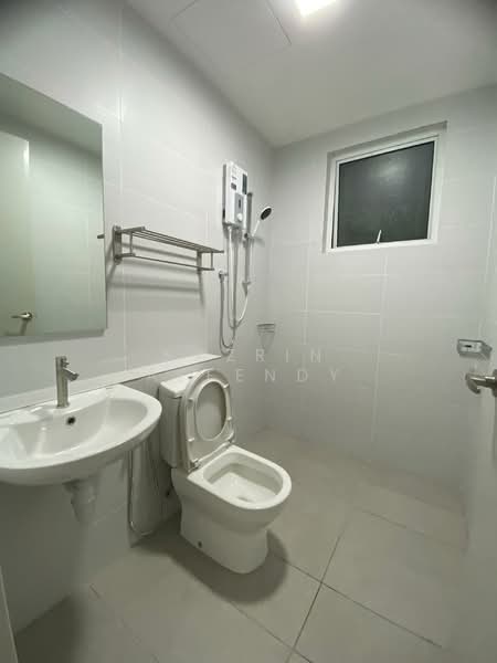 Apartment for Rent at Nadayu 801 - Nazrin Affendy - Bathroom - PropertyGuru.com.my