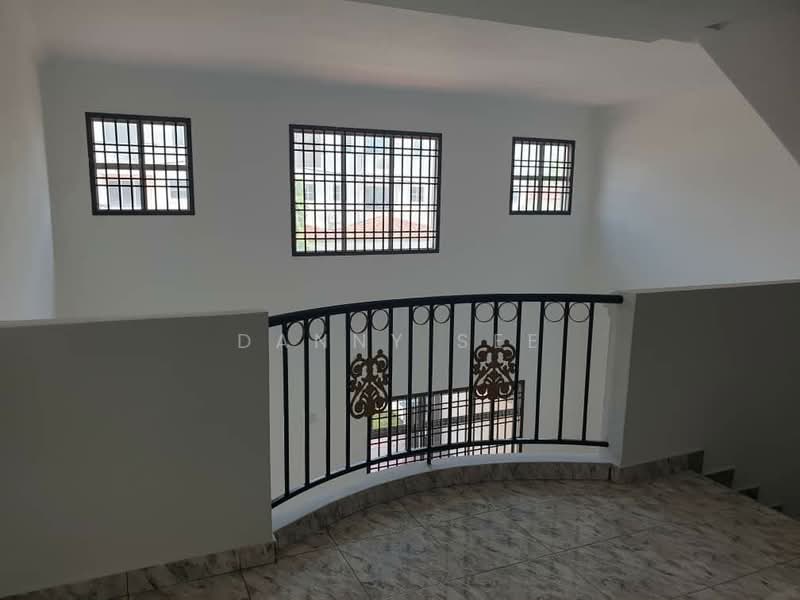 3-storey Terraced House for Sale in Taman Gunung Pulai (Kulai) - Danny See - Interior - PropertyGuru.com.my