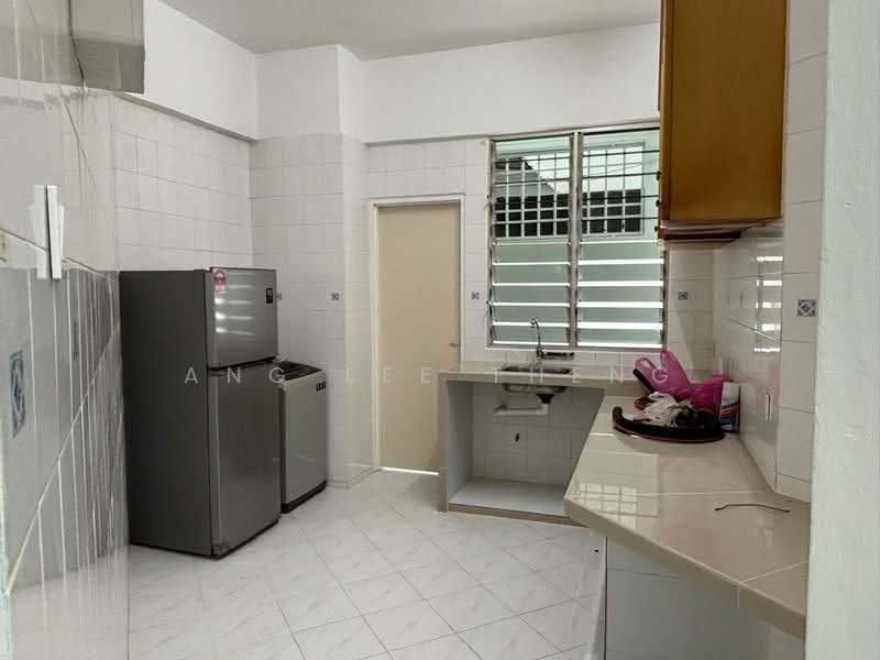 Condominium for Sale at Leader Garden - Ang Lee Theng - Kitchen - PropertyGuru.com.my