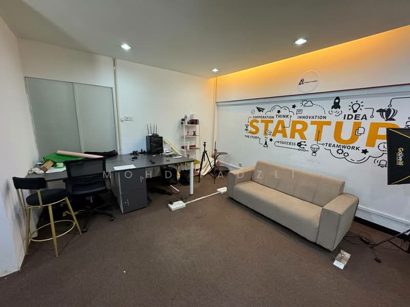 Shop / Office for Sale in Petaling Jaya (Selangor) - Mohd Fadzli - Interior - PropertyGuru.com.my