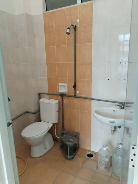 1-storey Terraced House for Rent in Taman Desa Idaman (Durian Tunggal) - Woon . - Bathroom - PropertyGuru.com.my