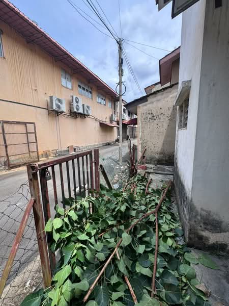 2-storey Terraced House for Sale in Bandar Indahpura (Kulai) - Danny See - Exterior - PropertyGuru.com.my