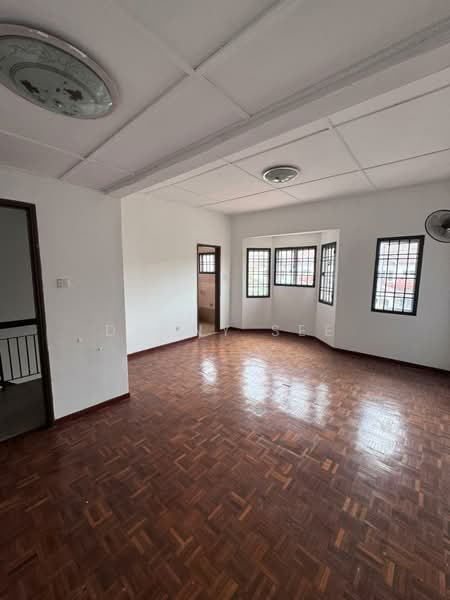 2-storey Terraced House for Sale in Bandar Indahpura (Kulai) - Danny See - Living Room - PropertyGuru.com.my