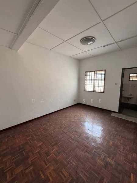 2-storey Terraced House for Sale in Bandar Indahpura (Kulai) - Danny See - Interior - PropertyGuru.com.my