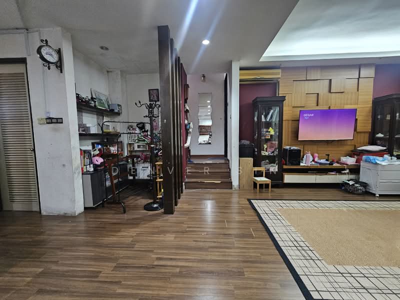 Terraced House for Sale in Alam Damai (Cheras) - Denver Sin - Living Room - PropertyGuru.com.my