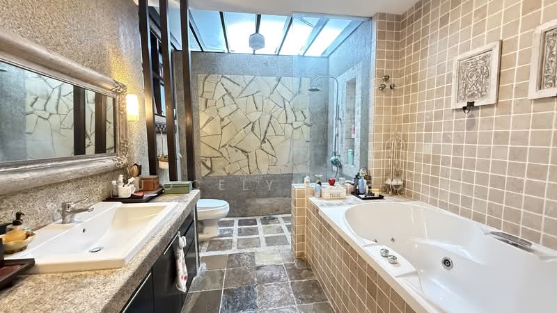 Rumah Berkembar untuk Dijual di Beverly Heights (Ampang) - Jocelyn Soo - Bathroom - PropertyGuru.com.my