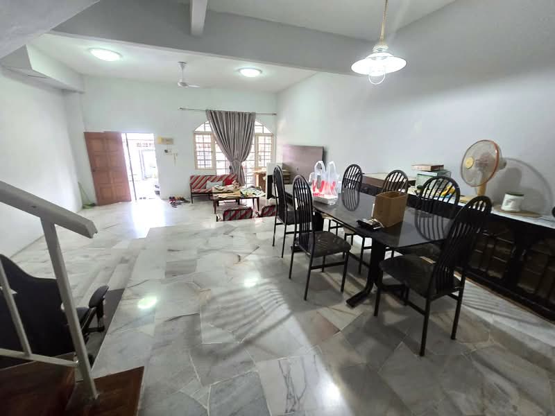 Terraced House for Sale in Bandar Sungai Long (Selangor) - Kew . - Living Room - PropertyGuru.com.my