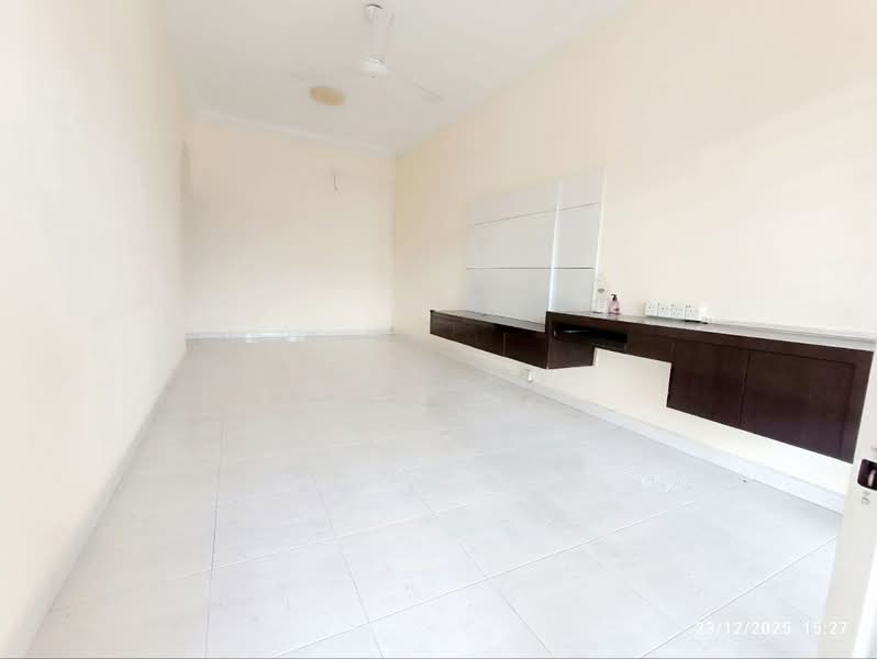 1-storey Terraced House for Rent in Iskandar Puteri (Nusajaya) (Johor) - Finn Aw - Living Room - PropertyGuru.com.my