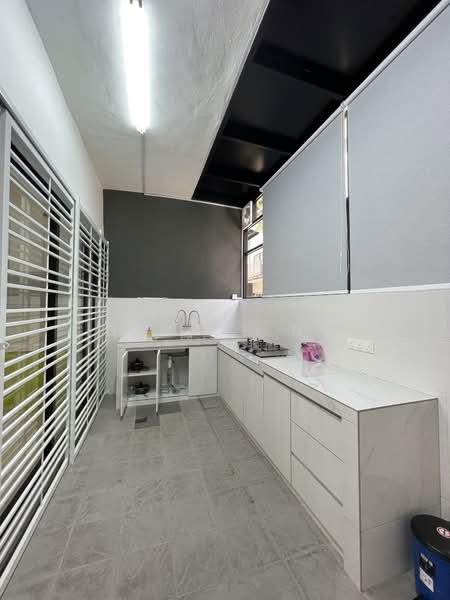 3-storey Terraced House for Sale in Seri Kembangan (Selangor) - Denice Ng - Kitchen - PropertyGuru.com.my