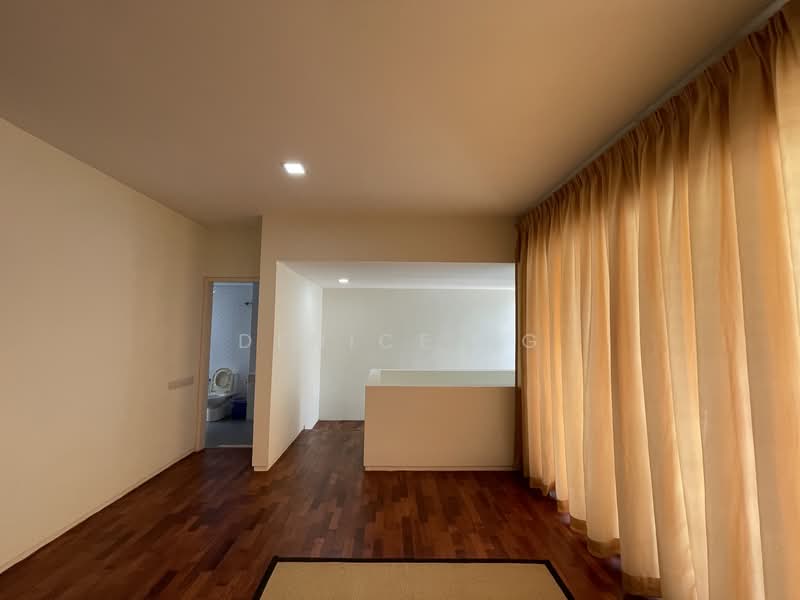 3-storey Terraced House for Sale in Seri Kembangan (Selangor) - Denice Ng - Bathroom - PropertyGuru.com.my
