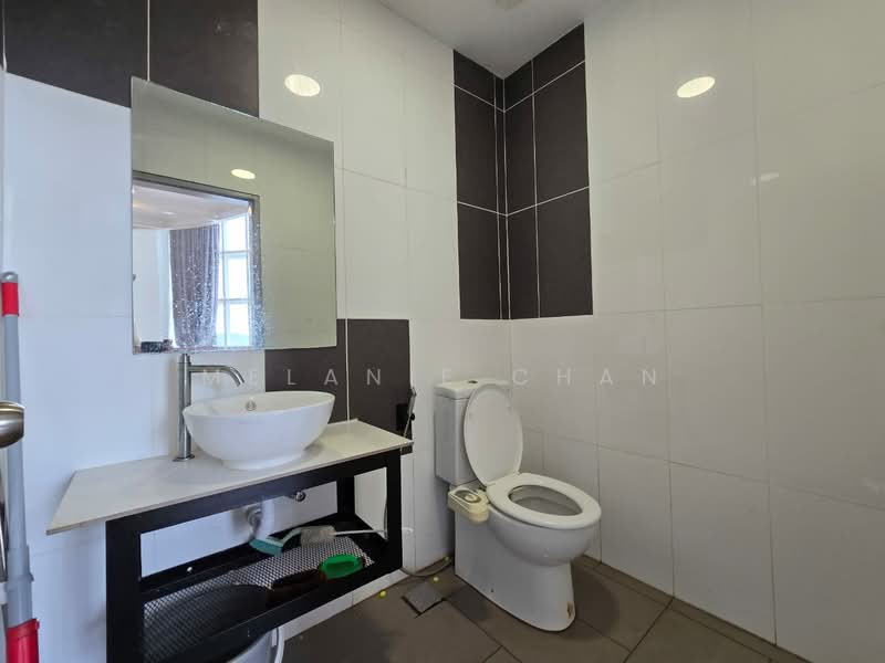 Service Residence for Rent at SOHO @ Empire City - Melanie Chan - Bathroom - PropertyGuru.com.my