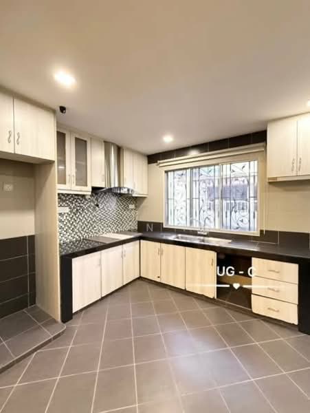 2-storey Terraced House for Sale in Setia Impian (Setia Alam) - Rylin Tan - Kitchen - PropertyGuru.com.my