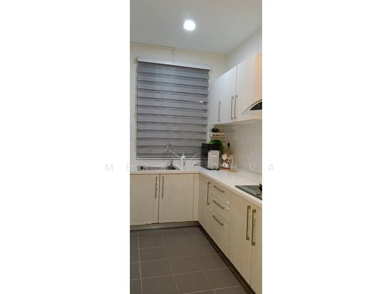 Service Residence for Sale at Jentayu Residensi @ Tampoi - Merry Chua - Kitchen - PropertyGuru.com.my