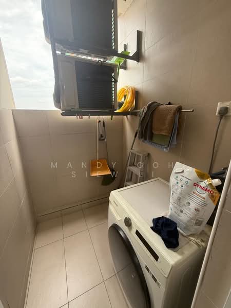 D'Secret Garden (Pangsapuri Kempas Indah) untuk Untuk Disewa - RM 2,500 /bulan, Feb 2026 - Balcony - PropertyGuru.com.my