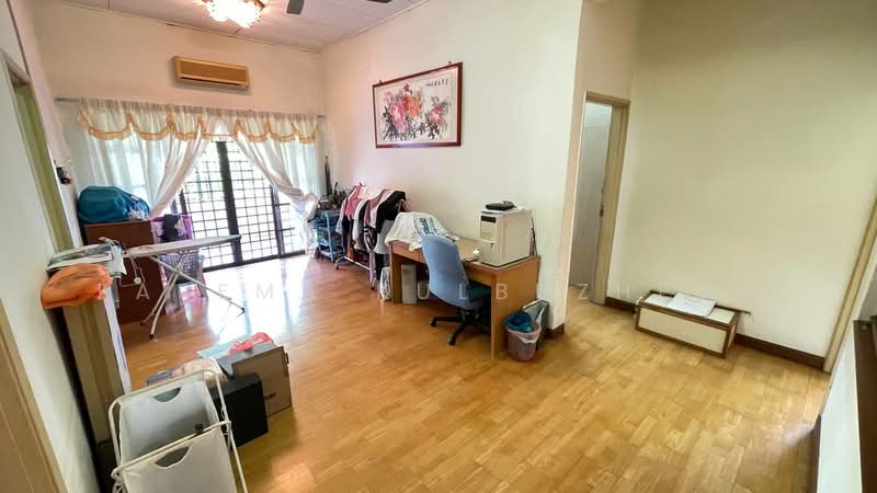 2-storey Terraced House for Sale in Bukit Jelutong (Shah Alam) - Zarema Kulbuzheva - PropertyGuru.com.my